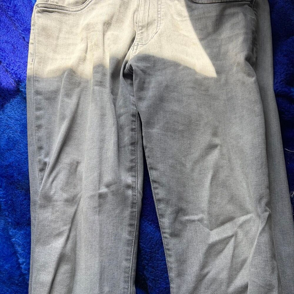 Men's Grey and Blue Jeans